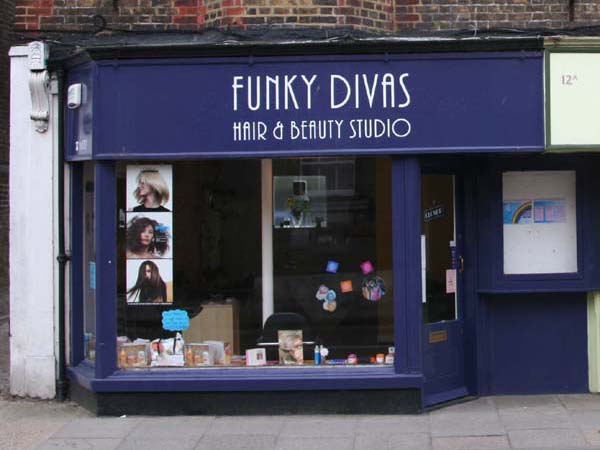 No 12 Funky Divas Hairdresser 2006